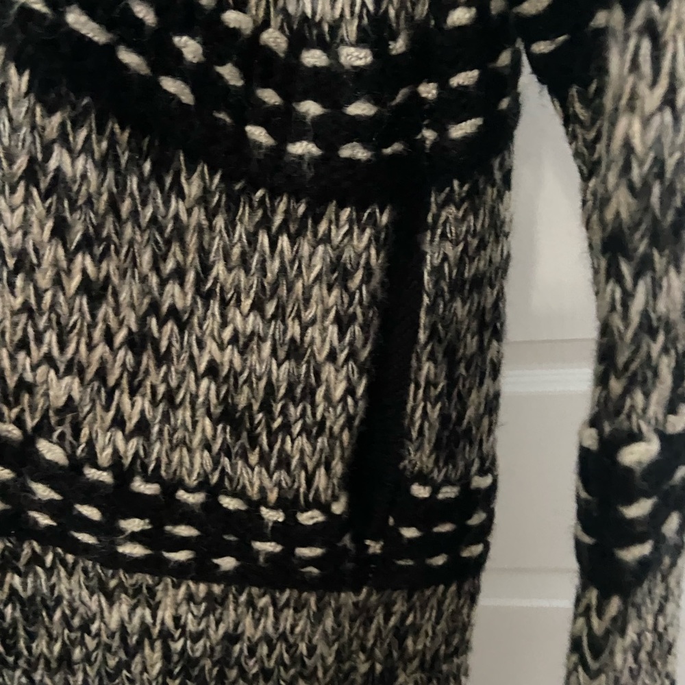 Sweater - Picture 3 of 5